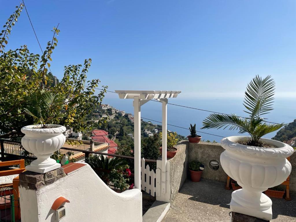 La Villa Di Enzo Casa Vacanze Con Vista Mare Amalfi Exterior photo